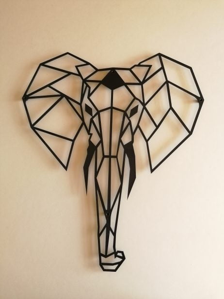 Elefant illustration i sort pulverlakeret stål