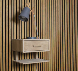 Museliving Skuffehylde/Sengebord i massiv eg