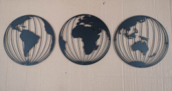 3 globus verdenskort i sort pulverlakeret stål