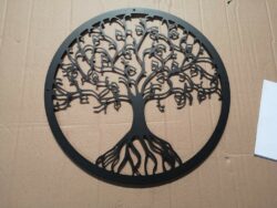 Træ illustration i sort pulverlakeret stål