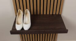 Shoss hylde i massiv smoked oak